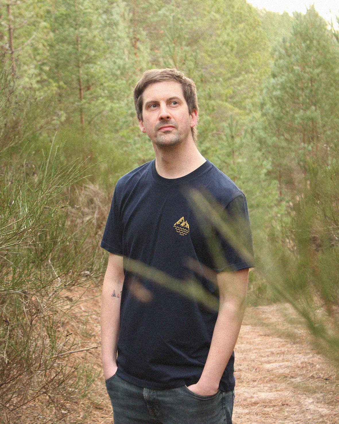 Classic Grid Logo - Navy T-shirt